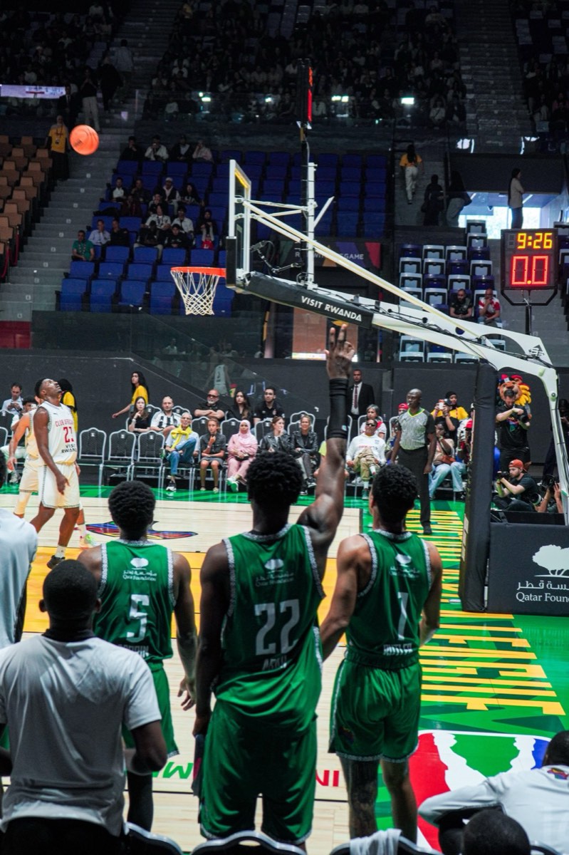 Maktown Flyers player attacking the basket